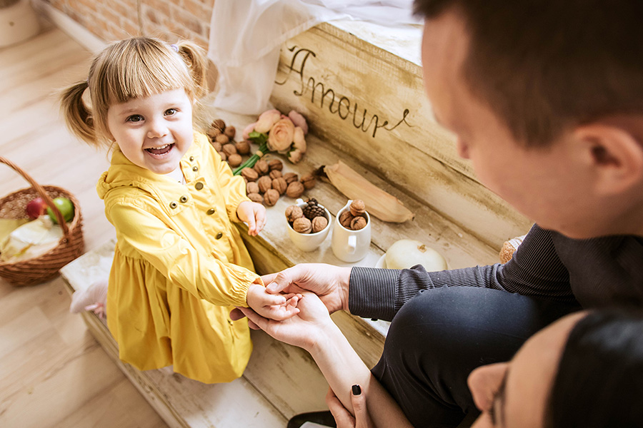 Сімейна фотосесія з дочкою у студії для Наталі