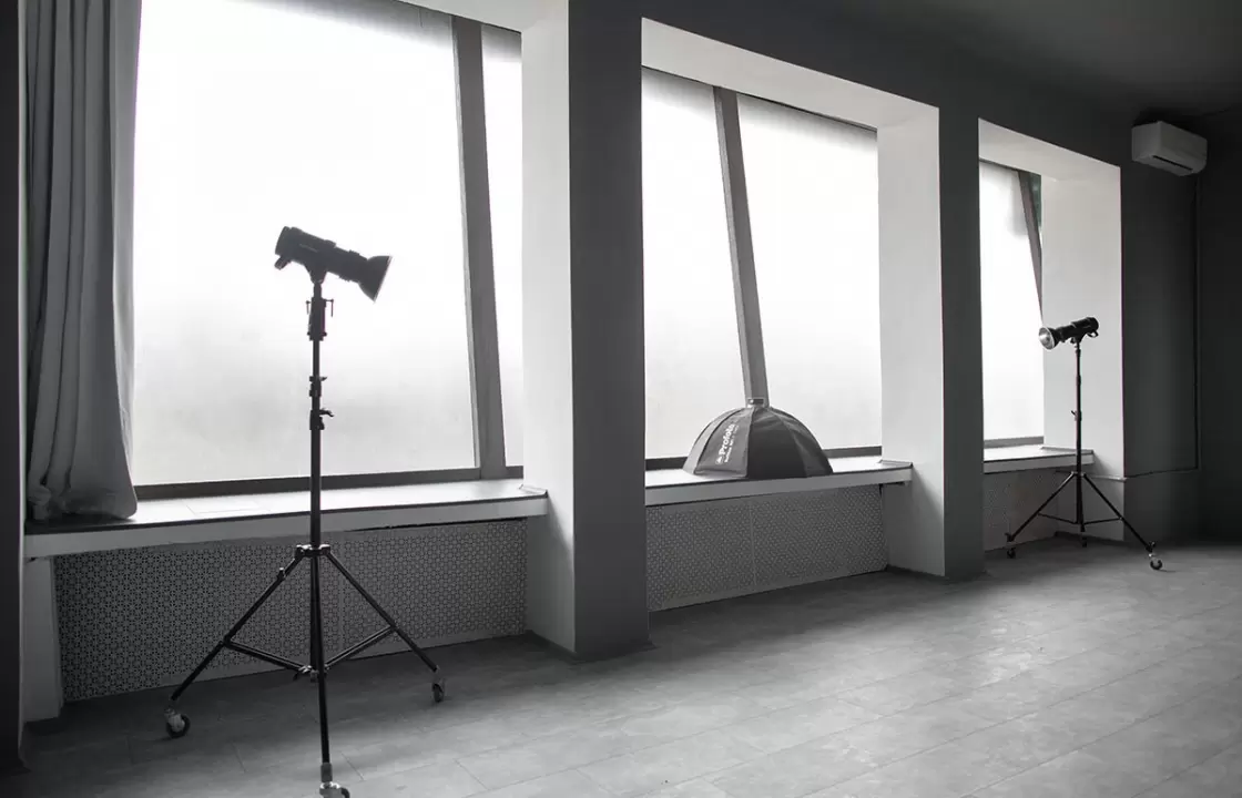 Фотостудія R18 Зал Сірий, Ракурс 3/6