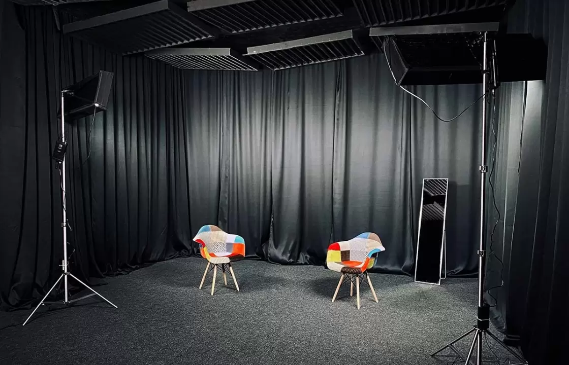 Фотостудія R18 Зал Відео хол, Ракурс 6/7
