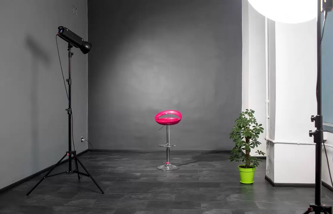 Фотостудія R18 Зал Портретний, Ракурс 4/6