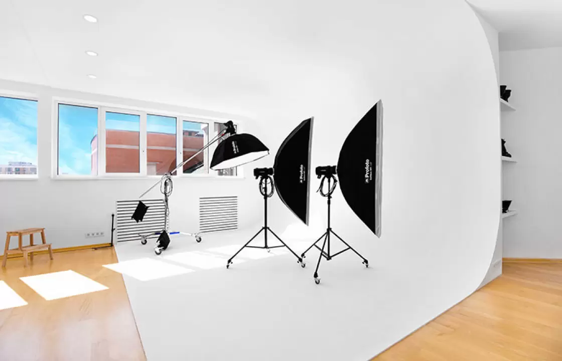 Фотостудия Aderstudio зал White M, Ракурс 2/7