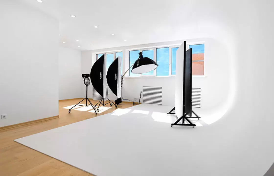 Фотостудия Aderstudio зал White M, Ракурс 3/7