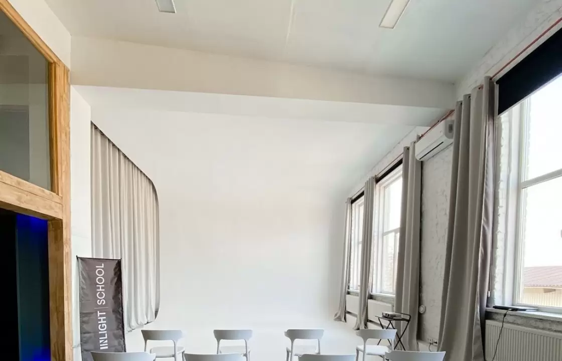 Фотостудія Inlight Зал Academy, Ракурс 3/3